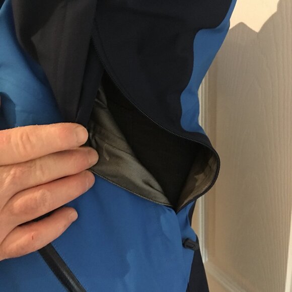 MARMOT 3L Goretex Hardshell Jacket: Men's Small - Picture 5 of 7